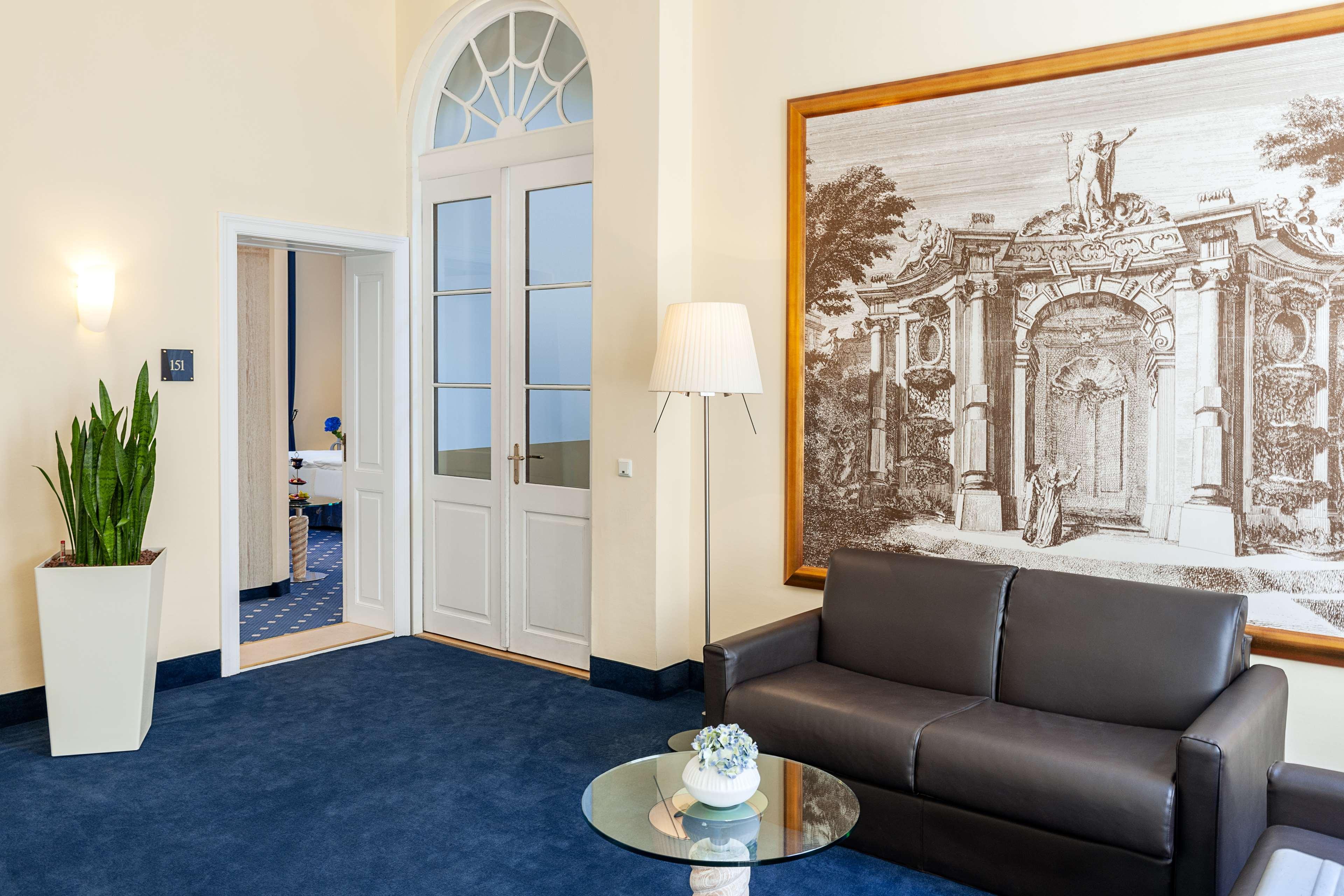 Nh Potsdam Hotel Exterior photo